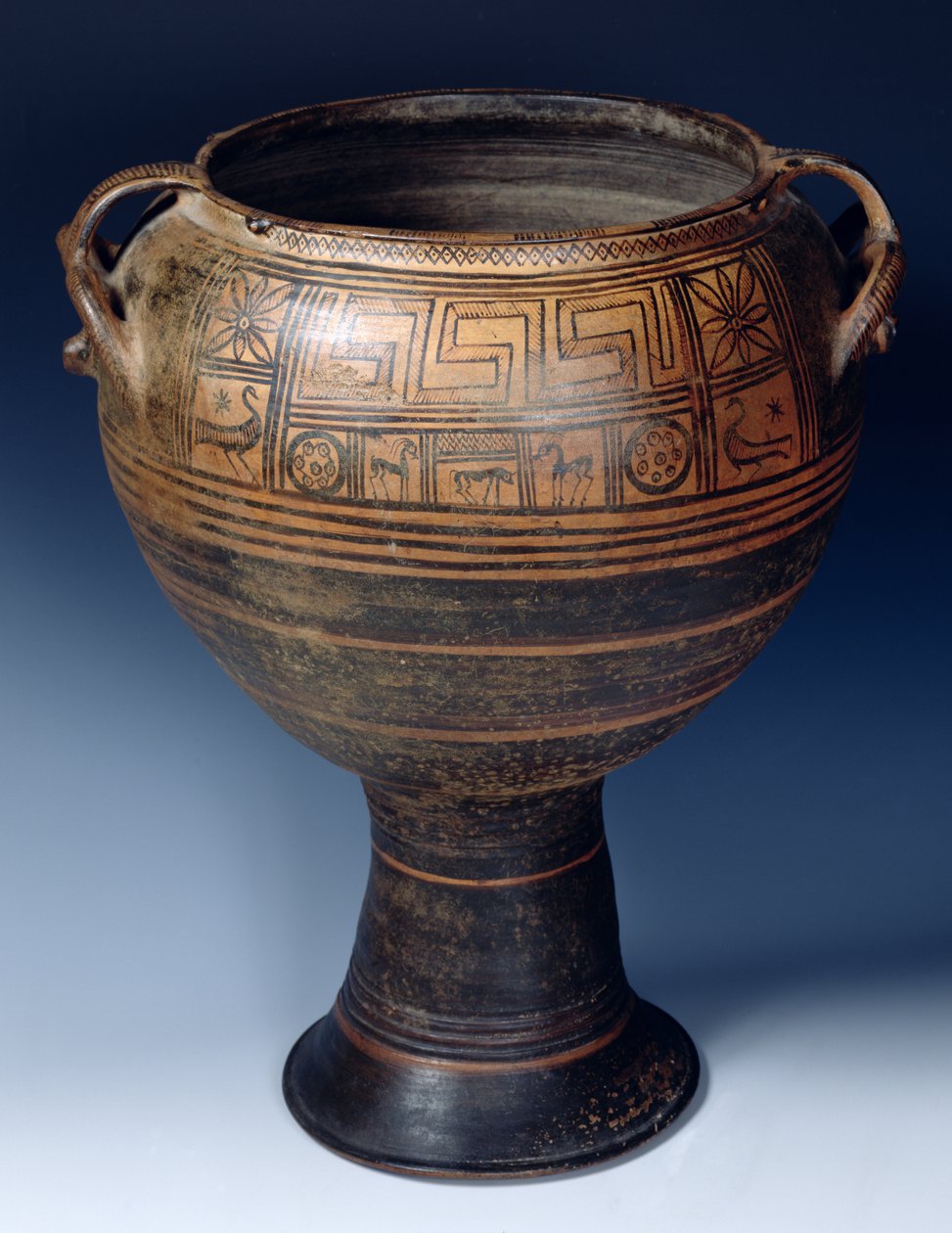 Lebes decorato con un motivo geometrico, da Milos, c.720 a.C. da Greek