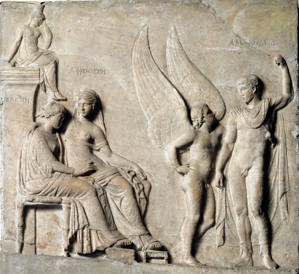 Arte greca: Il principe di Sparta Paride seduce Elena di Troia, è rappresentata Afrodite. Rilievo in marmo da un originale greco. I secolo a.C. Museo Archeologico Nazionale, Napoli da Greek