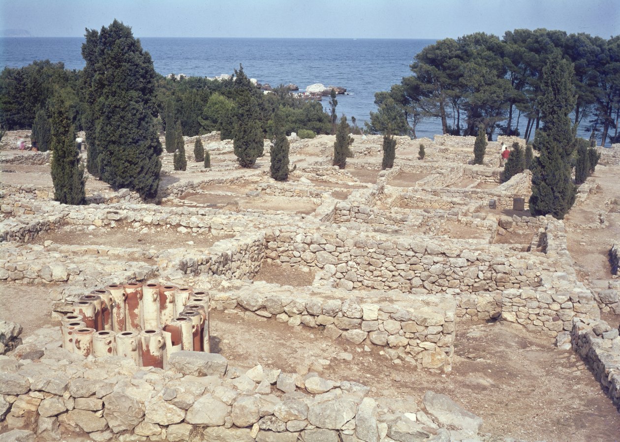 Rovine greche del porto di Emporion da Greek