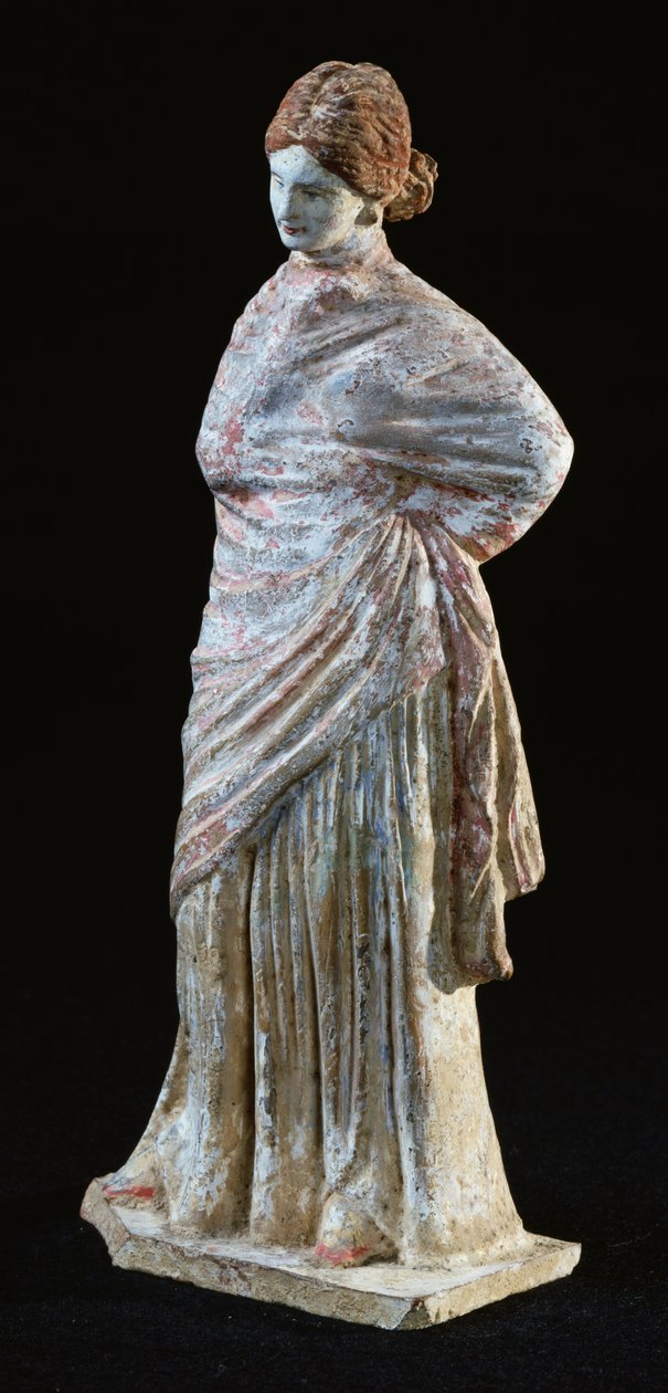 Statuetta di una donna con abiti drappeggiati, da Tanagra, Beozia da Greek