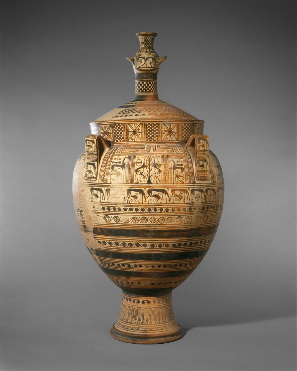 Cratere di terracotta con coperchio sormontato da una piccola idria da Greek