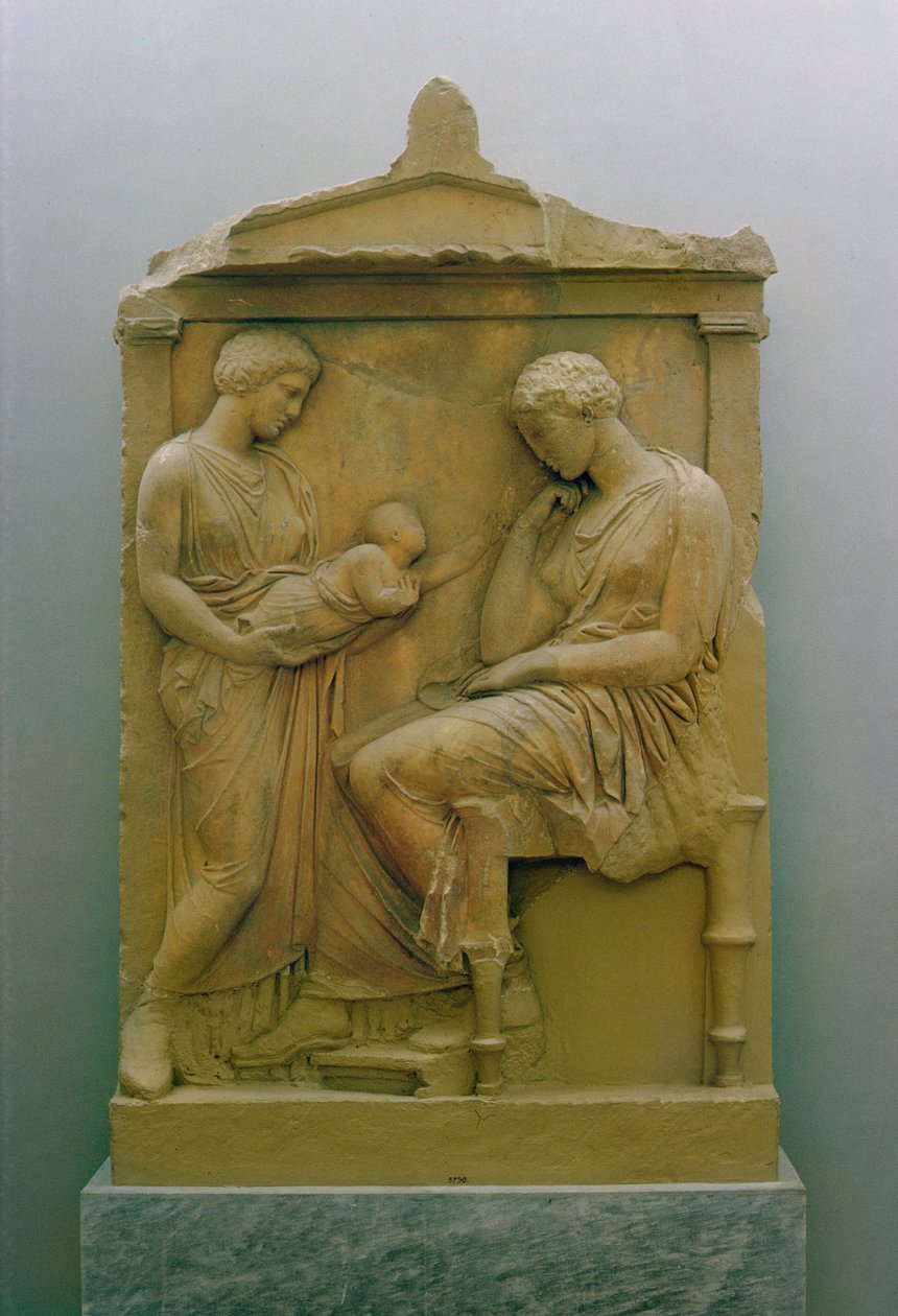 Stele funeraria che raffigura una domestica che porge un bambino a una donna seduta da Greek School