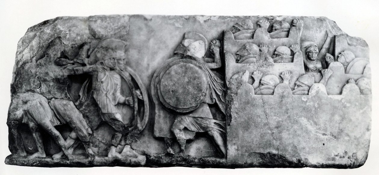 Sezione del fregio del Monumento delle Nereidi a Xanthus, circa IV secolo a.C. (rilievo) da Greek School
