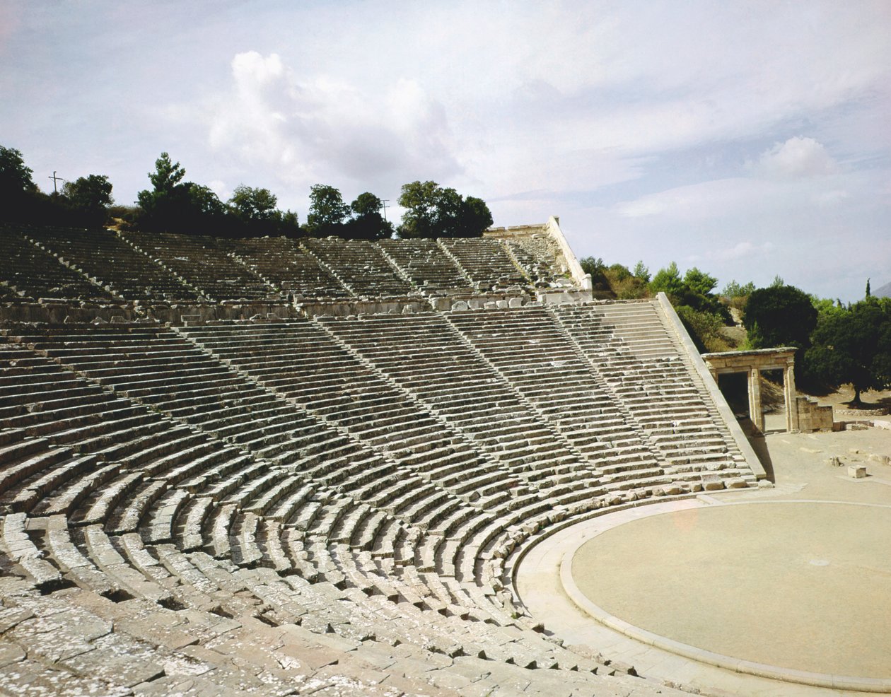 Vista del teatro, c.360 a.C. da Greek School