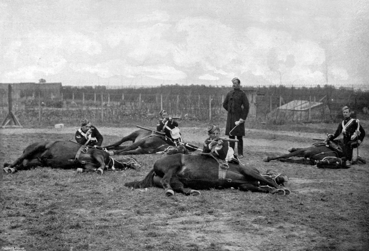 Un gruppo del 4° Queens Own Hussars in schermaglia smontata da Gregory and Co