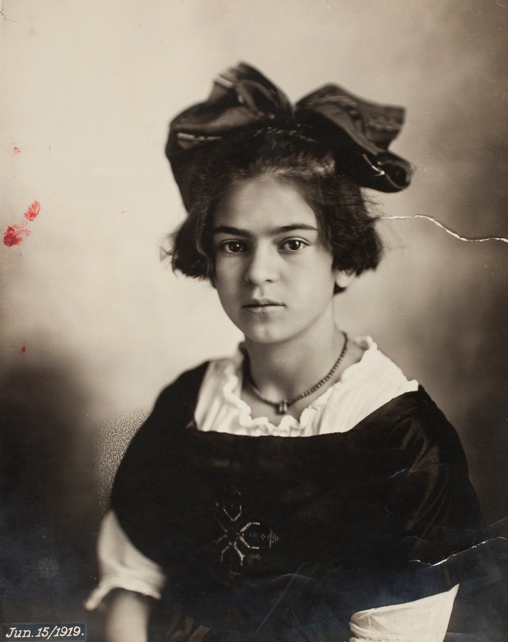 Frida Kahlo, 15 giugno 1919 da Guillermo Kahlo