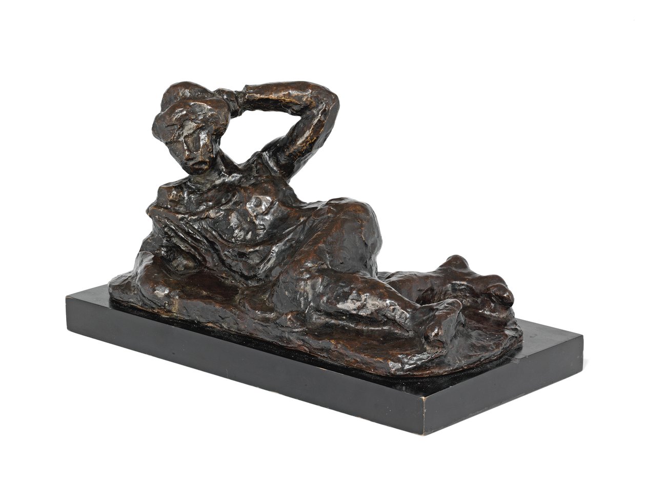 Nudo sdraiato in vestaglia, ideato nel 1906, fuso nel 1951 (bronzo con patina marrone) da Henri Matisse