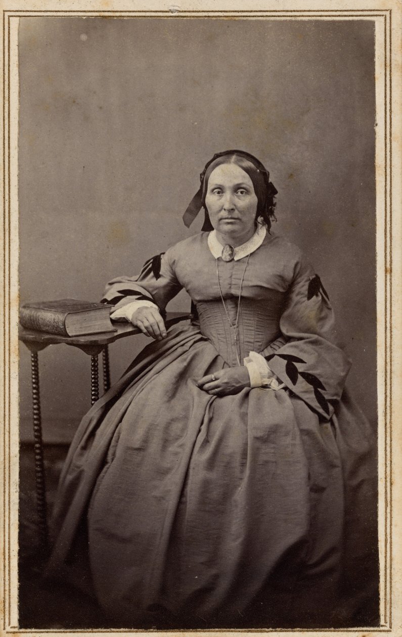 Ritratto di donna, anni 