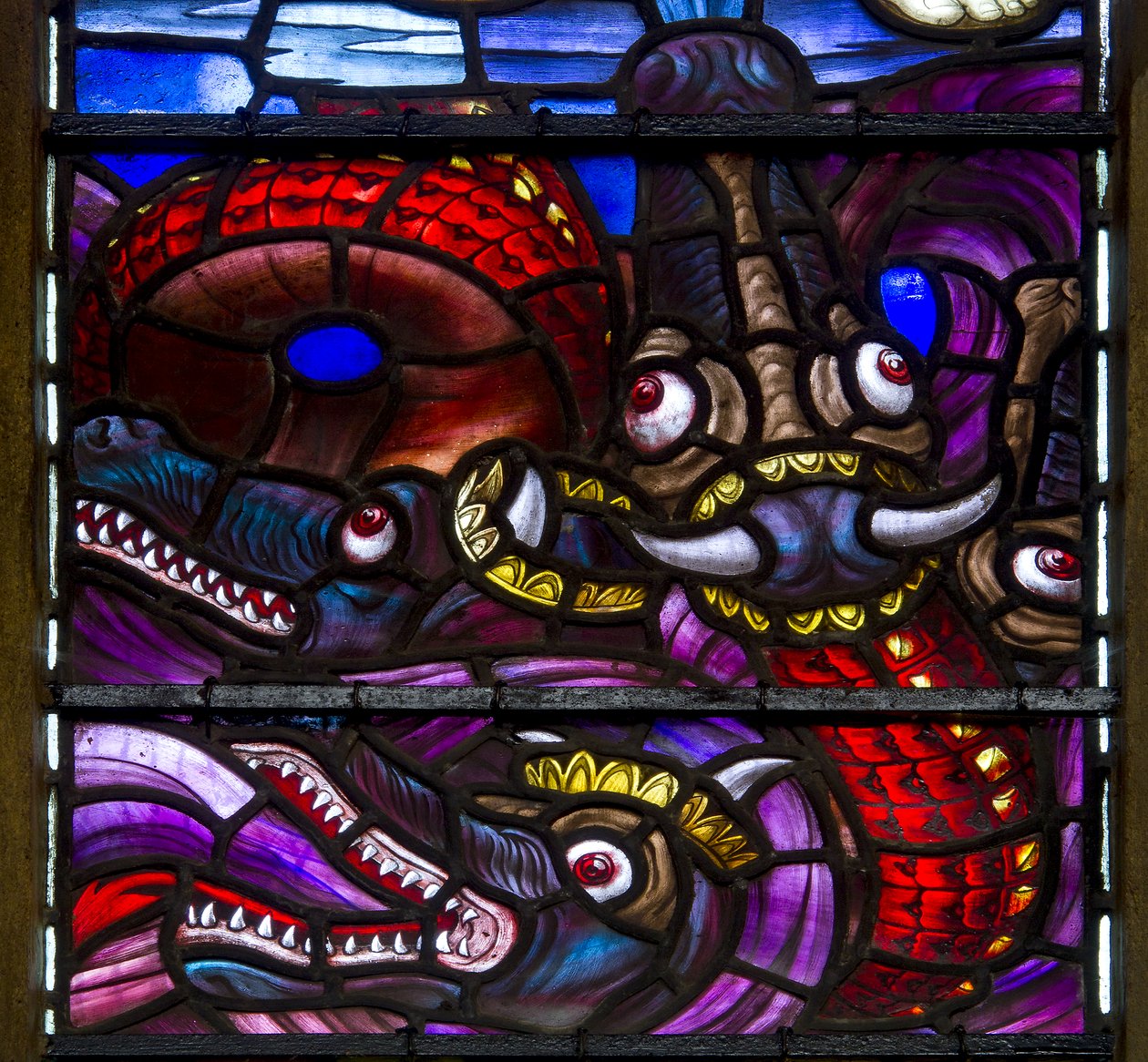 Yeovil, San Giovanni Battista, Lowndes & Drury, Henry Holiday, I draghi (dettaglio), 1917-18 da Henry Holiday
