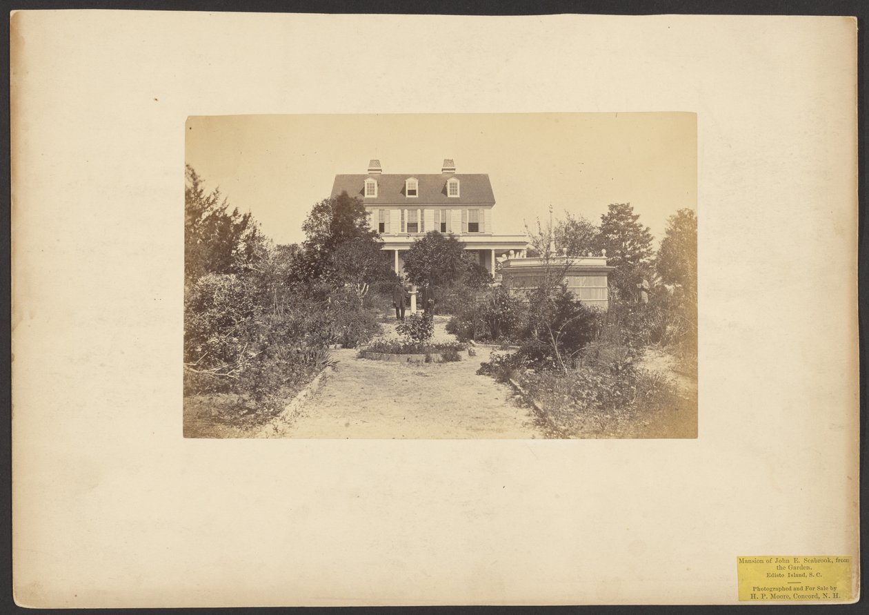 Villa di John E. Seabrook, dal giardino. Isola di Edisto, Carolina del Sud da Henry P. Moore