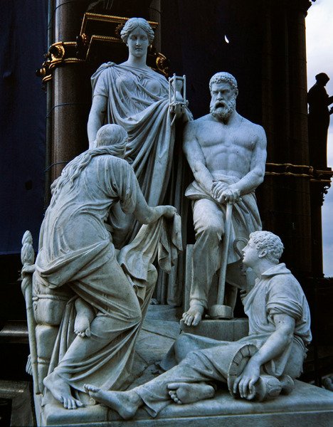 Manifatture, gruppo scultoreo del Memoriale di Albert, completato nel 1876 da Henry Weekes
