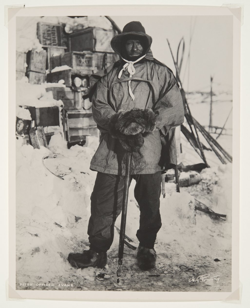 Sottufficiale Evans durante la spedizione Terra Nova (1910-13) al Polo Sud da Herbert Ponting