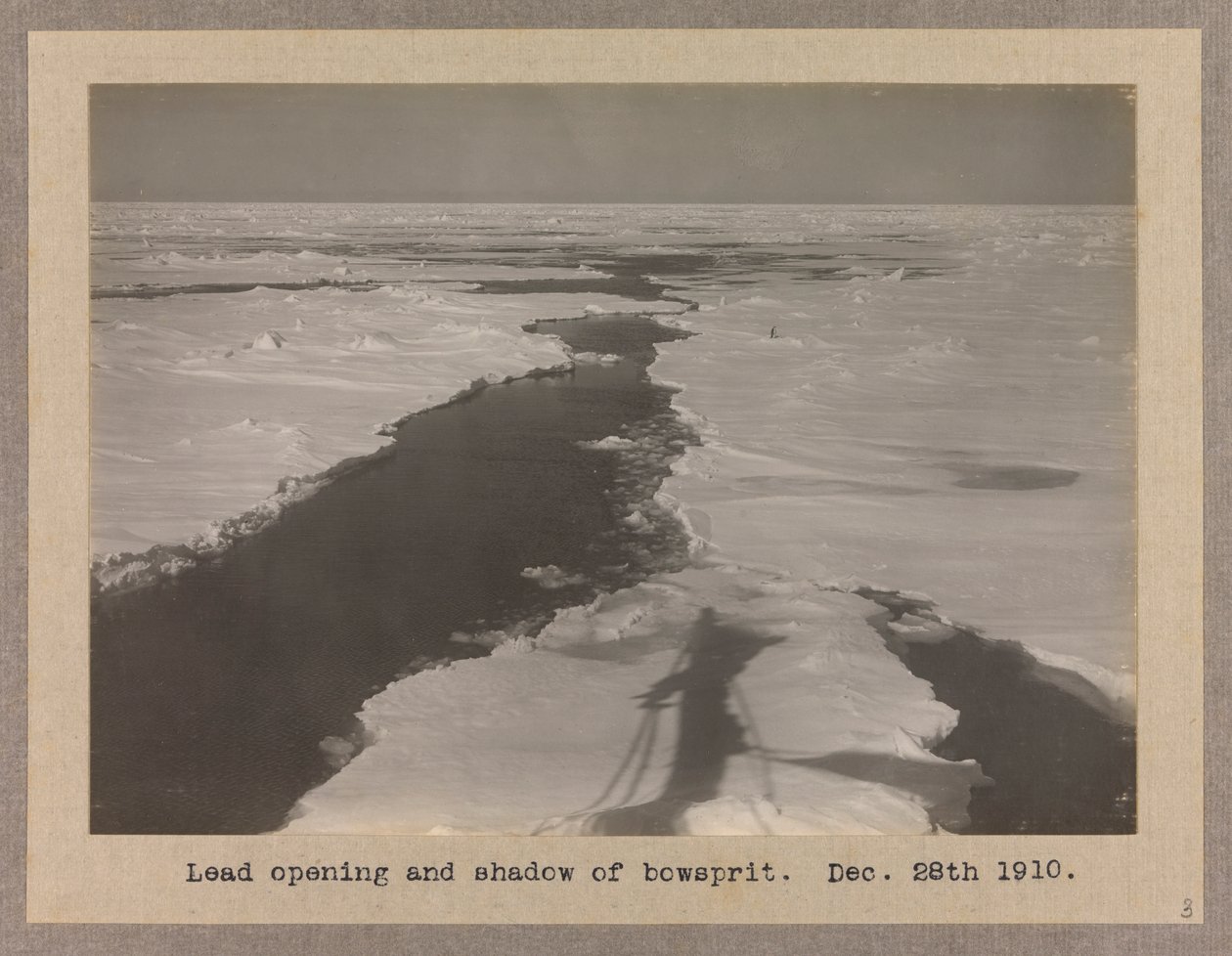 La Terra Nova (1884) bloccata nel ghiaccio da Herbert Ponting