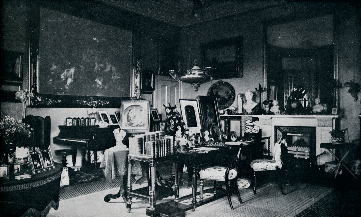 La sala privata della Regina a Osborne, c1899, 1901 da Hughes and Mullins