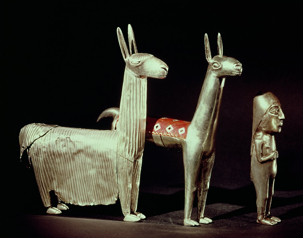 Llama, alpaca e donna, dal Lago Titicaca, Bolivia, c.1475-1532 da Incan