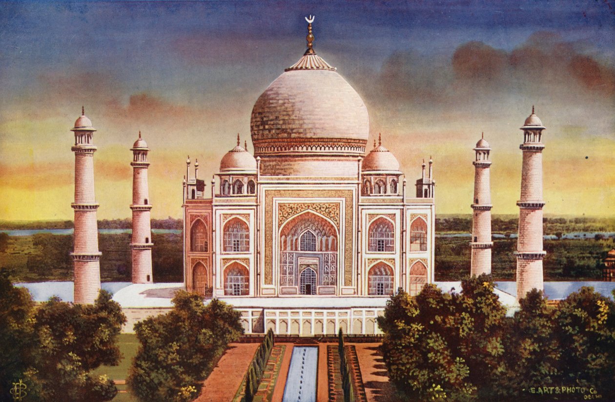 Agra: Taj Mahal, vista generale (foto a colori) da Indian photographer