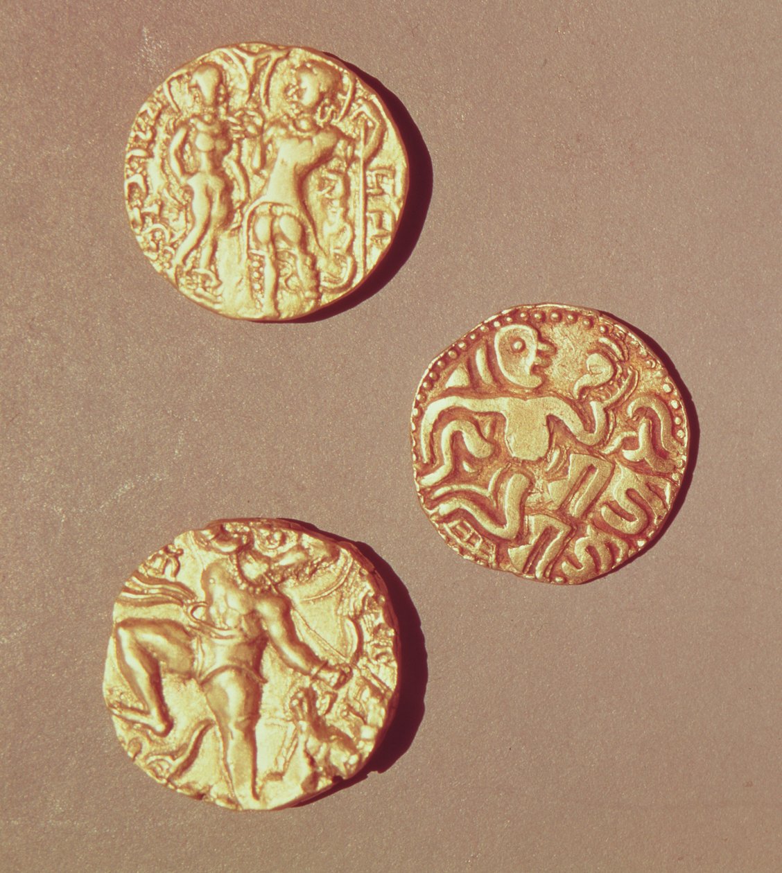 Dinar di Kumargupta I (425-454) Chandragupta I (320-335) e Sri Rajray (oro) da Indian School