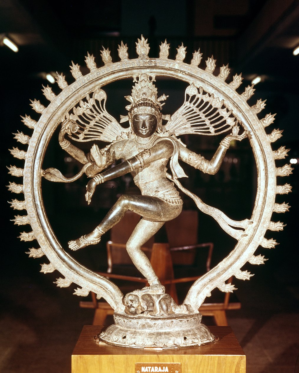 Shiva Nataraja, da Kankoduthavanitham, Tanjore da Indian School