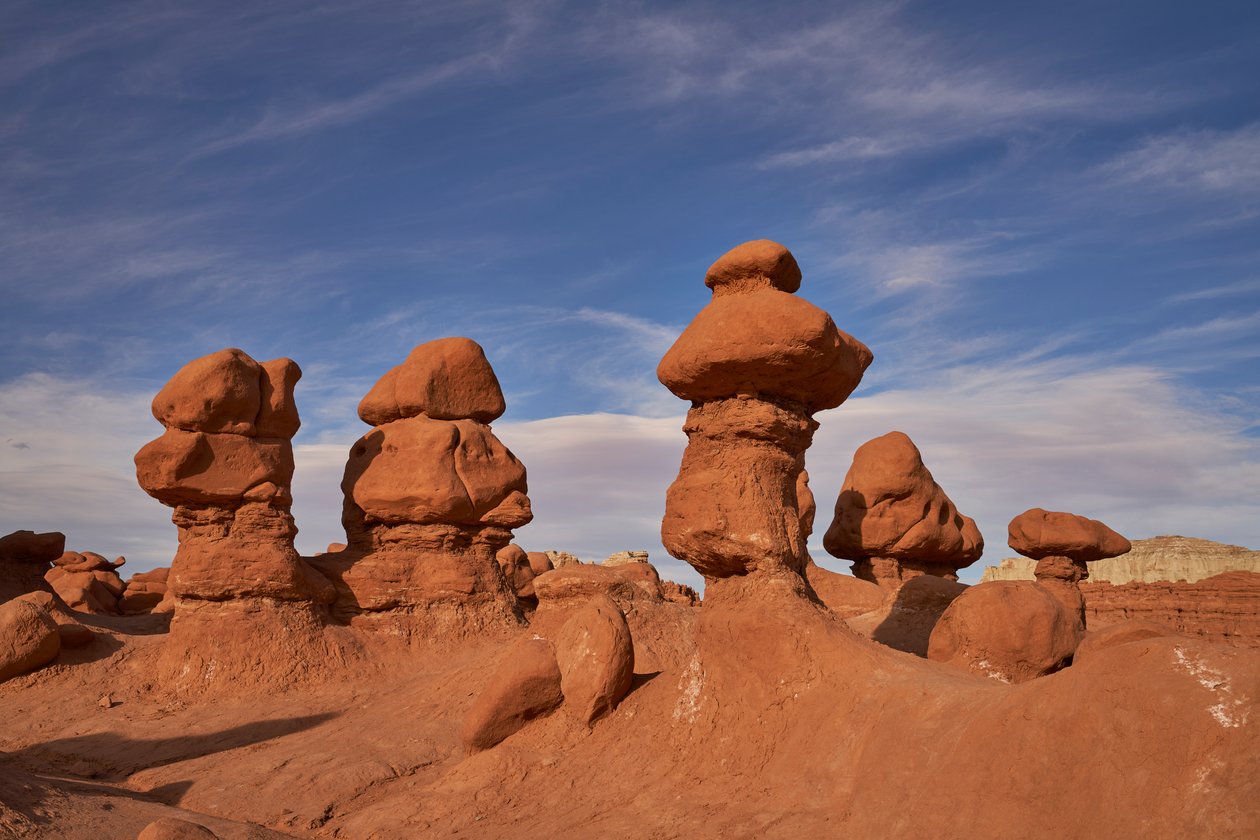 Formazioni rocciose nel Goblin Valley State Park in Utah, 2020 (foto) da Ira Block