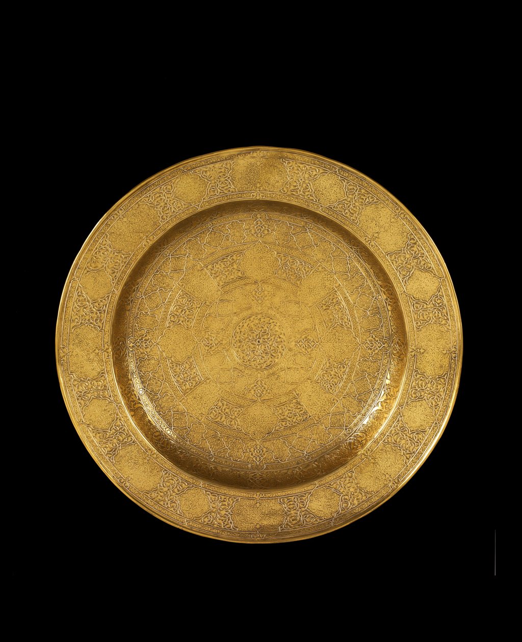 Piatto di ottone inciso con intarsi in argento e doratura successiva, 1575-99 da Iranian School