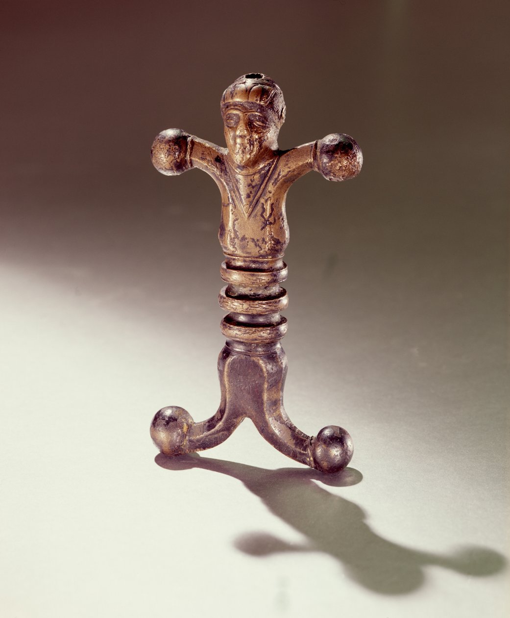 Impugnatura di spada antropoide, da Ballyshannon Bay, contea di Donegal (bronzo) da Iron Age