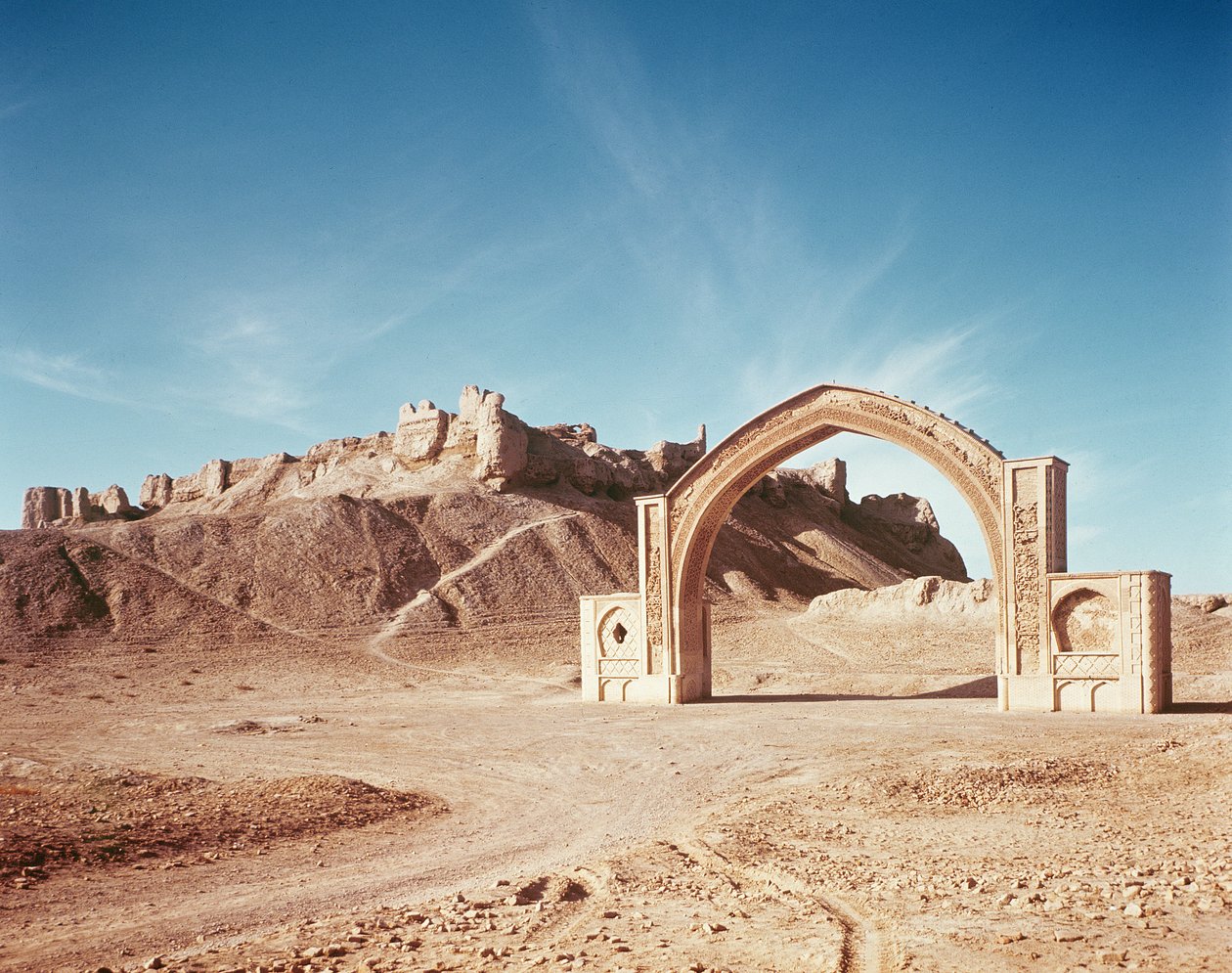 Il Qalai Bost, c.962-1186 da Islamic School