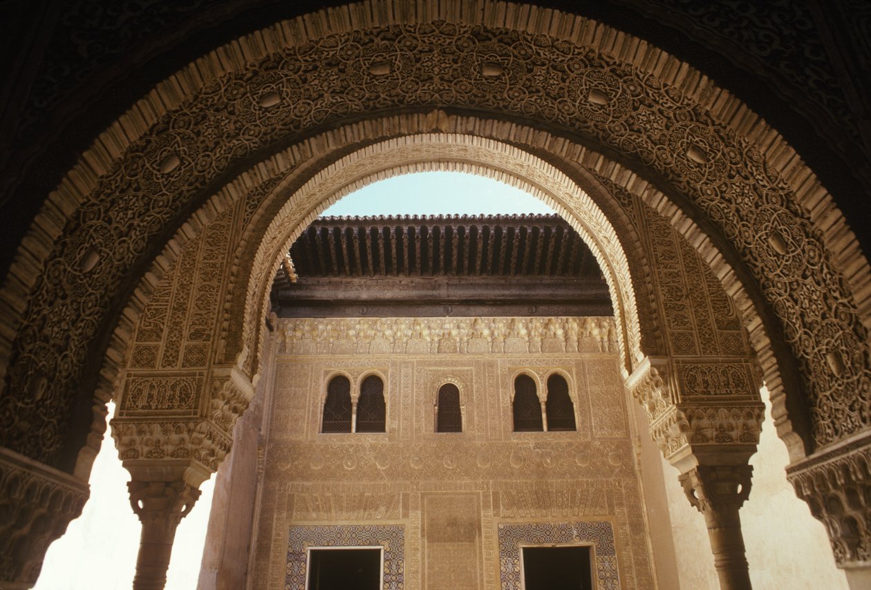 Vista del palazzo dal patio de Mexuar da Islamic School