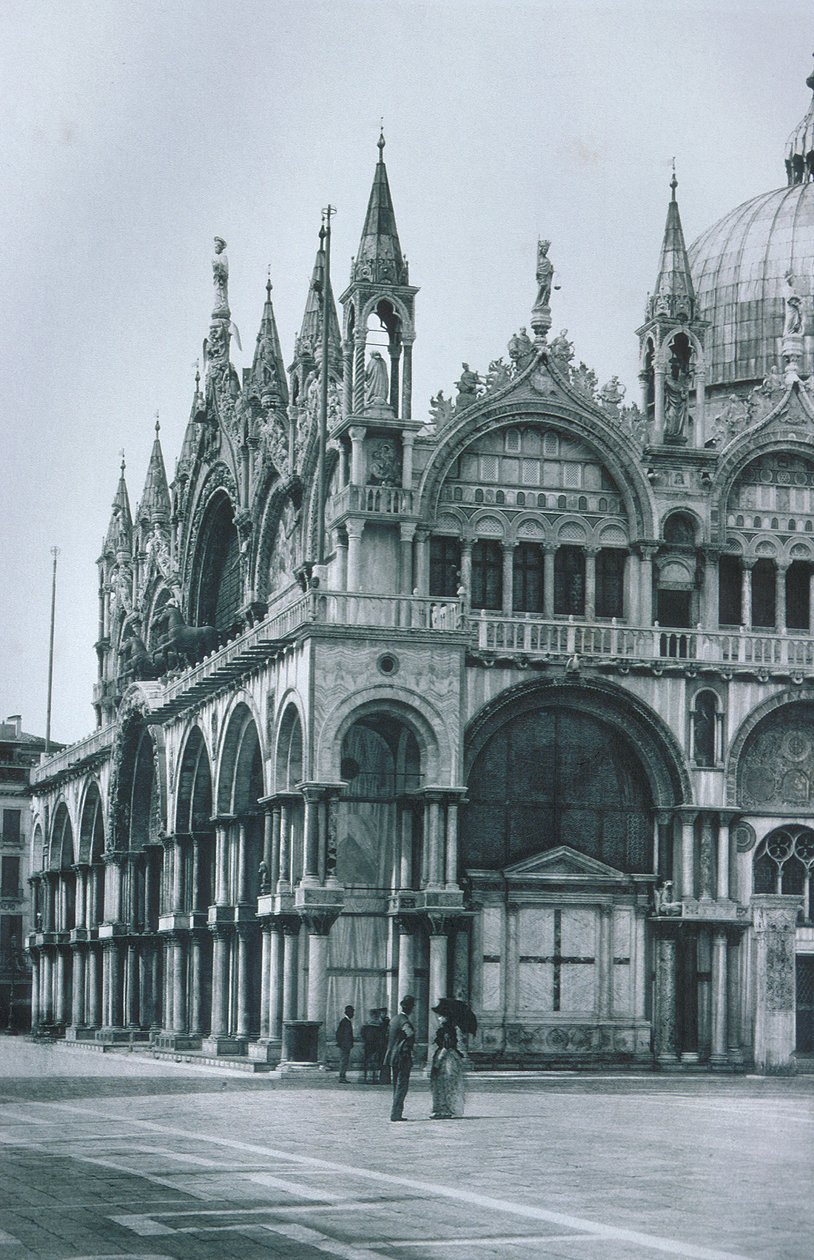 Veduta della Basilica di San Marco da Italian Photographer