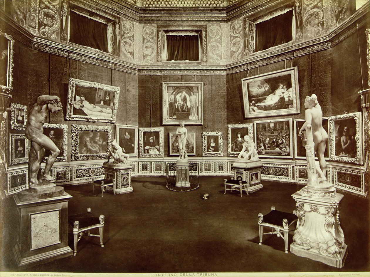 Veduta della Sala della Tribuna della Galleria degli Uffizi, progettata da Bernardo Buontalenti (1531-1608) da Italian School