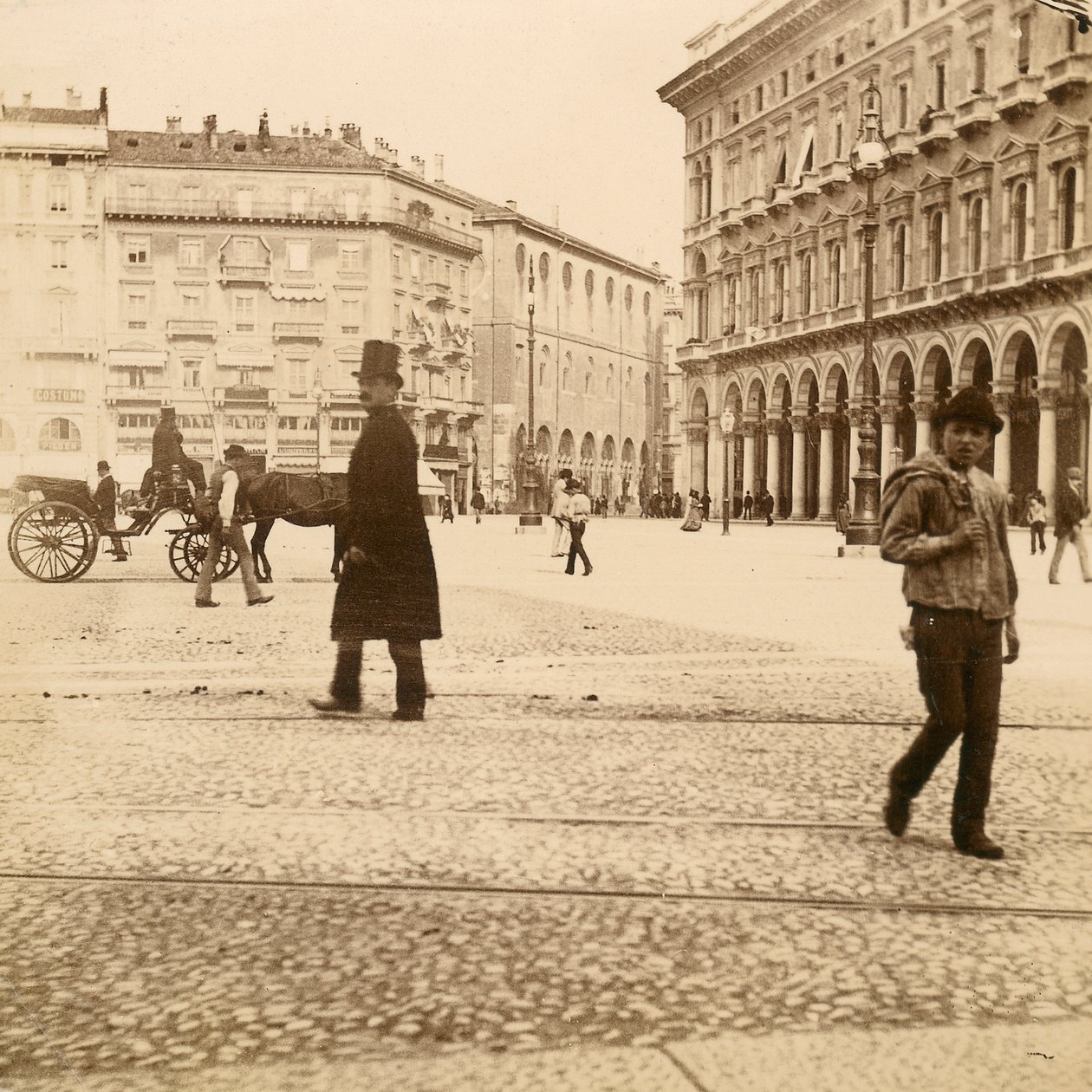 Veduta della Piazza del Duomo, Milano, 1873 da Italian Photographer