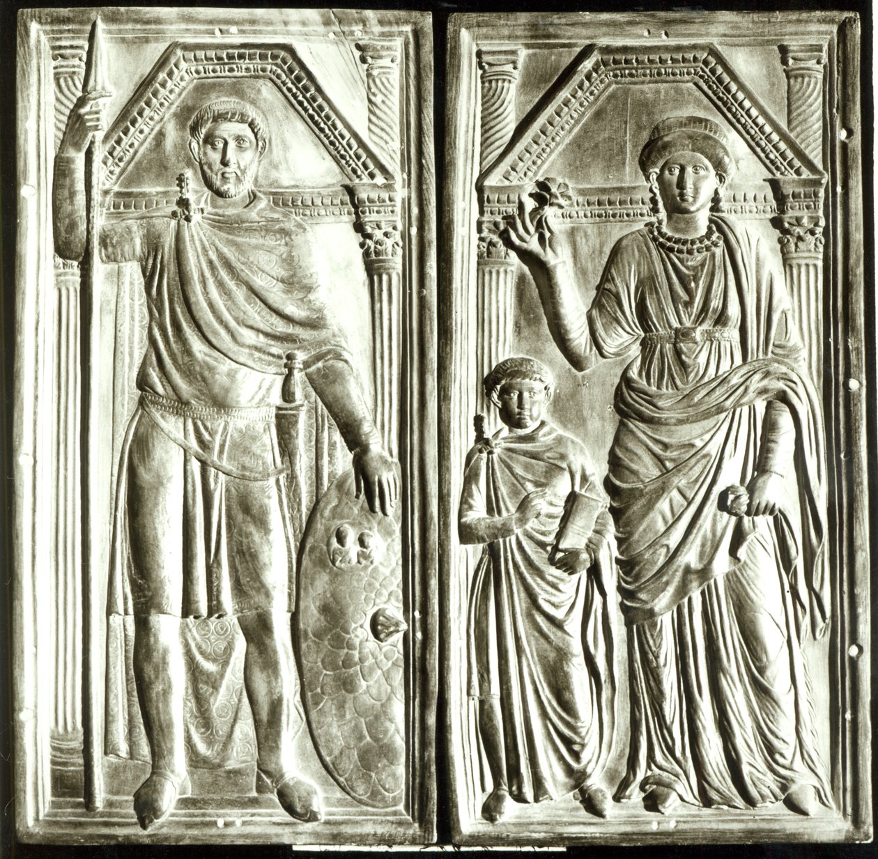 Dittico raffigurante Stilicone (c.365-408), Serena ed Euchario da Italian School