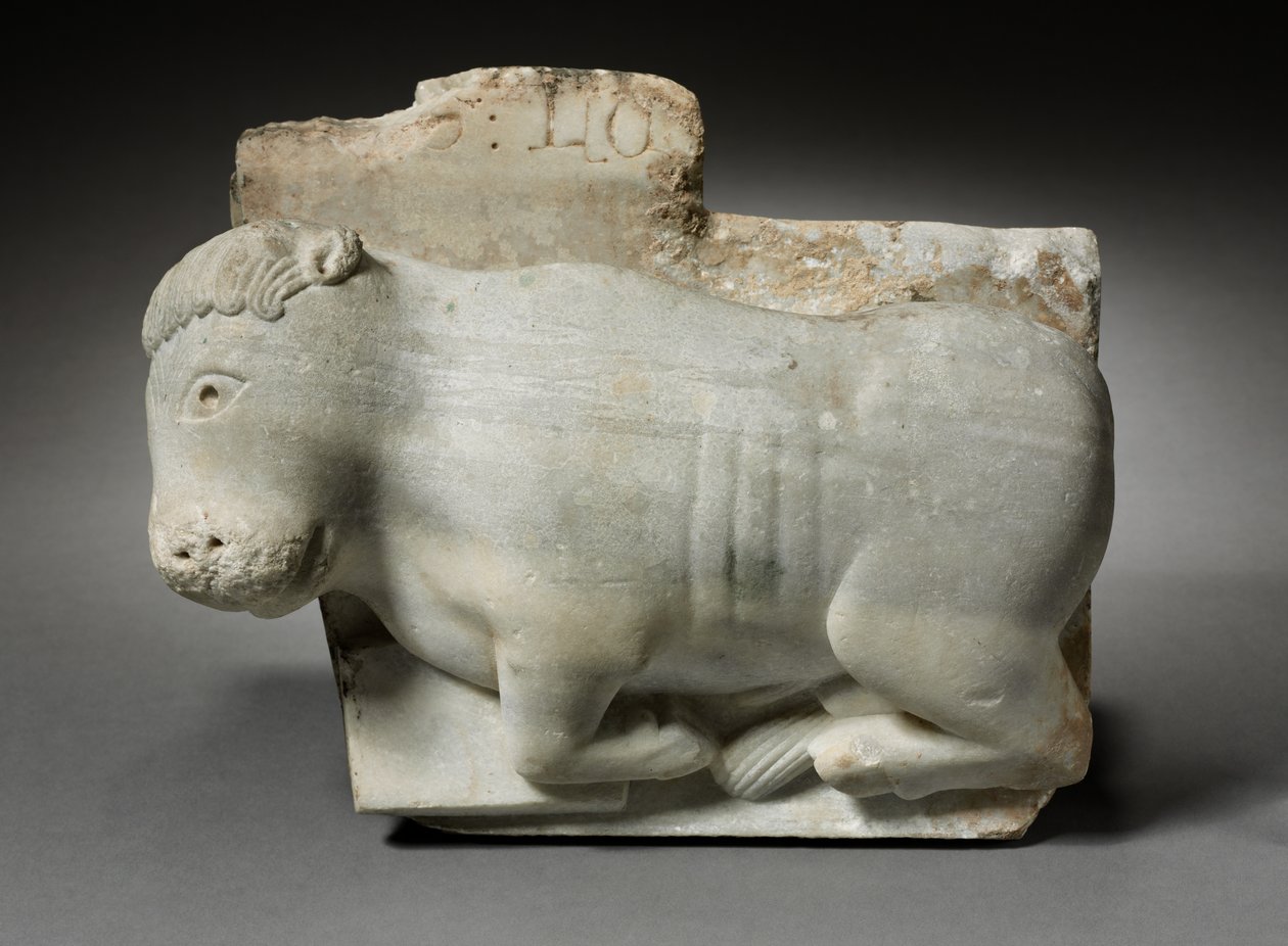 Frammento di un capitello con il bue di San Luca, c.1175-1200 da Italian School