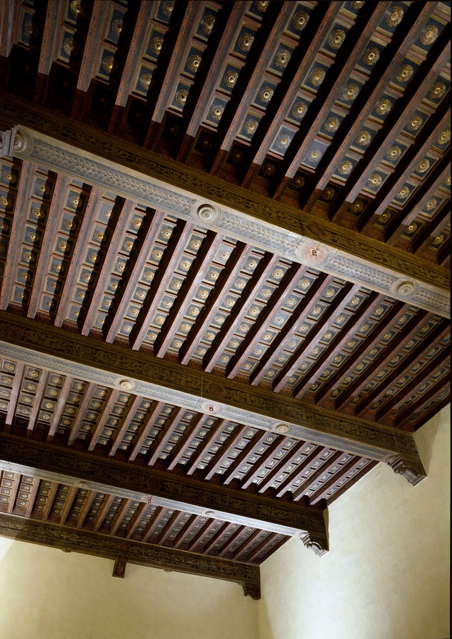 Veduta interna del municipio (palazzo degli Anziani) da Italian School