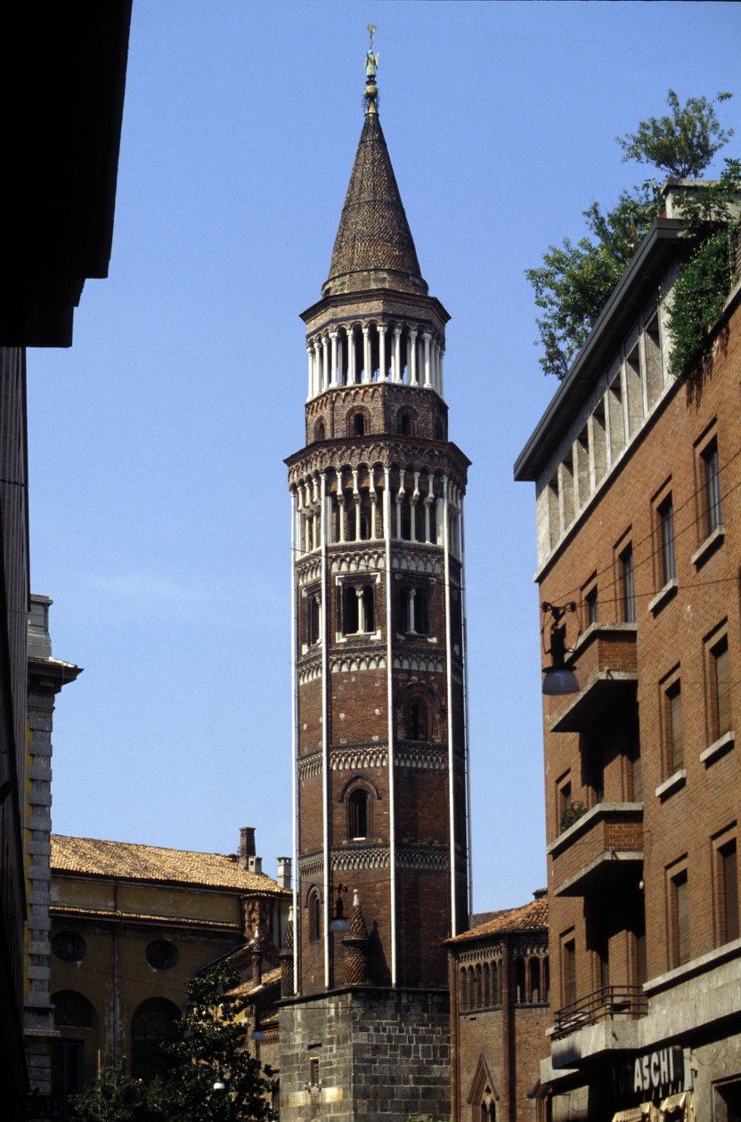 Milano: il campanile di San Gottardo da Italian School
