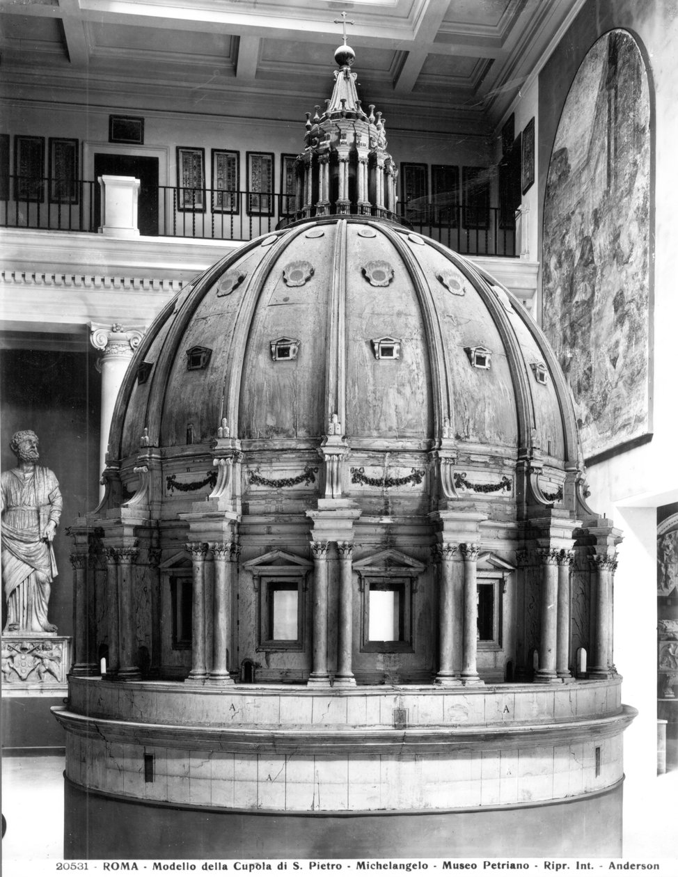 Modello della cupola di San Pietro, progettata da Michelangelo e costruita da Giacomo della Porta nel 1588-90 da Italian School
