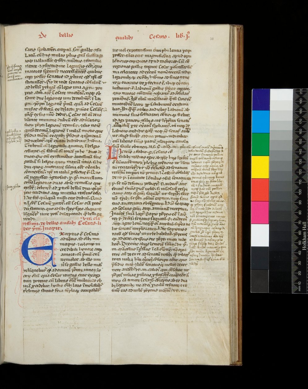 Ms 342. Cesare, Opera, f.38r. Iniziale [E] in blu con decorazione a penna rossa da Italian School