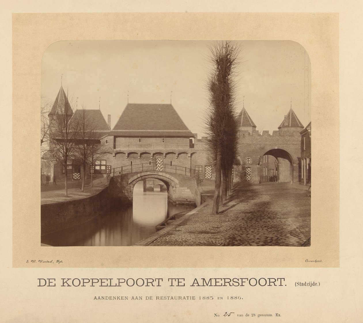 La Koppelpoort ad Amersfoort (lato città) da J.W. Wentzel
