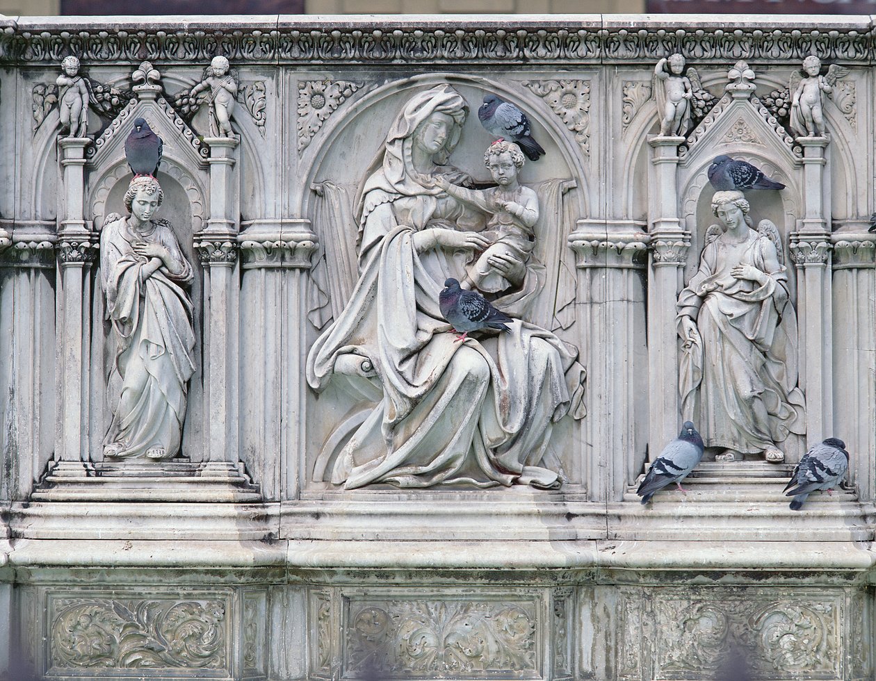 Vergine e Bambino con Santi, Sezione Centrale della Fonte Gaia, Siena, 1414-19 da Jacopo della Quercia