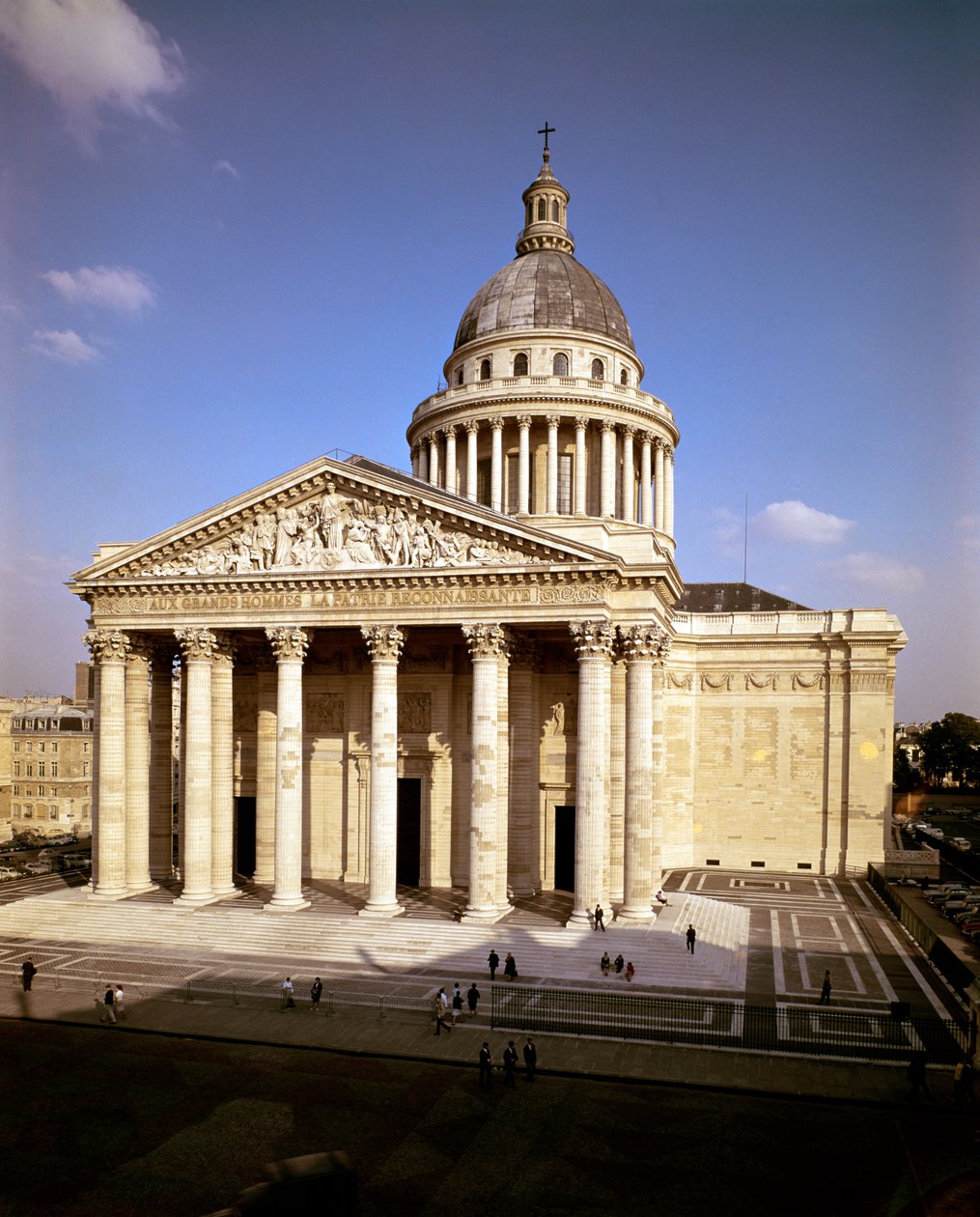 Vista della facciata, costruita 1757-90 da Jacques Germain Soufflot