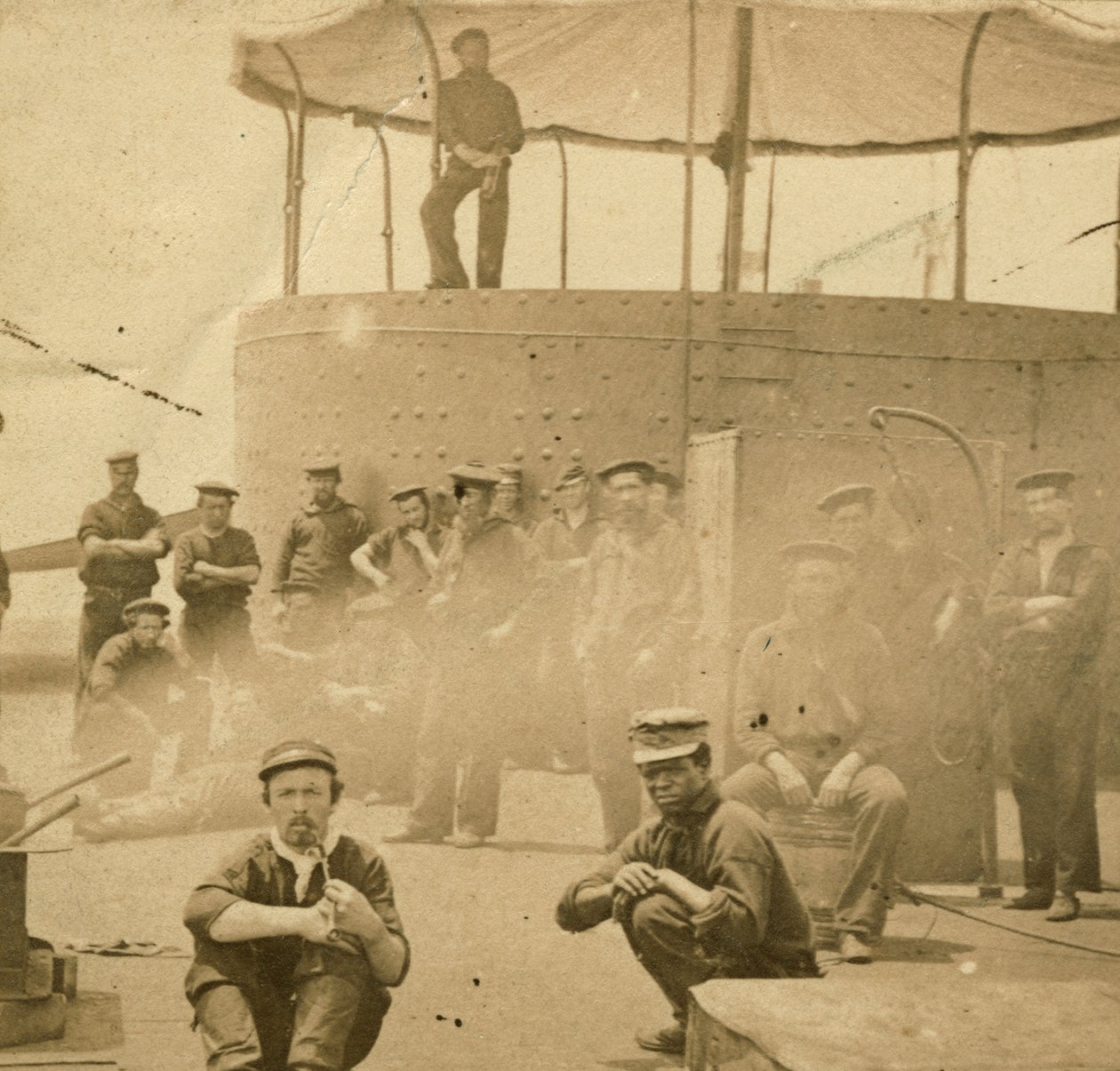 Equipaggio sul ponte della USS Monitor, 1862 da James F. Gibson