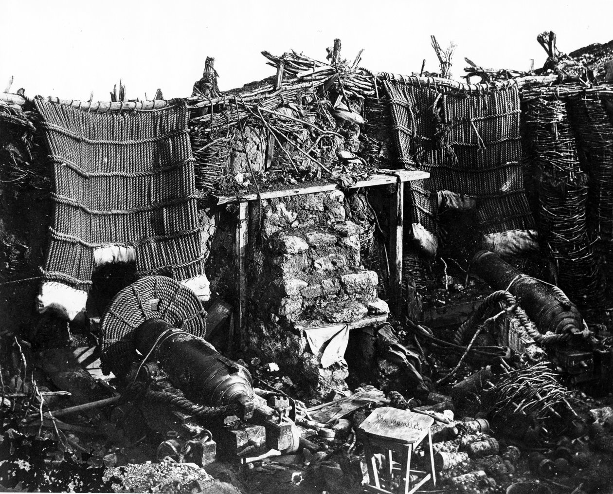 I Mantlets, 1855 da James Robertson