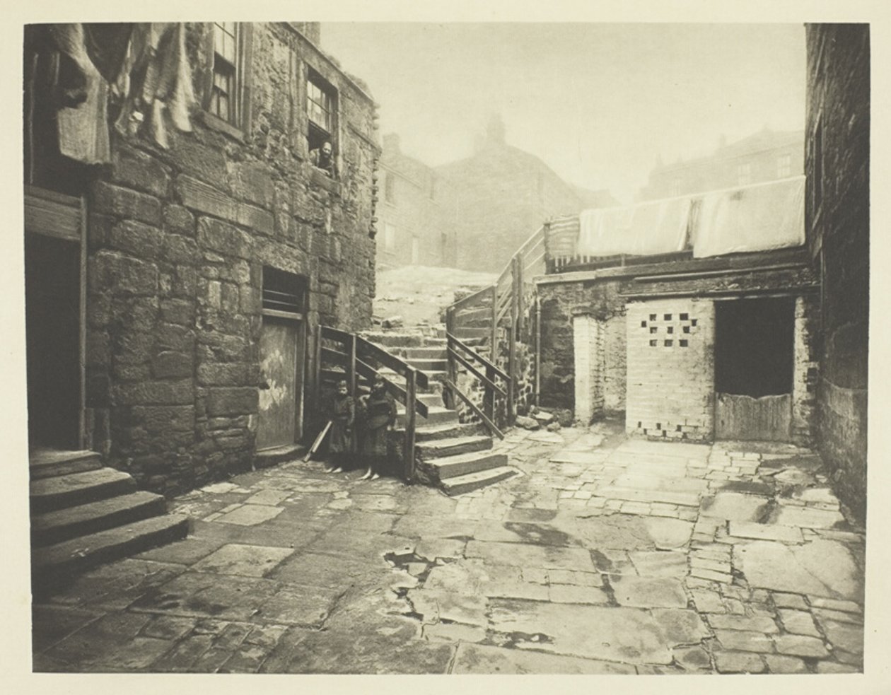 Vicino al n. 267 di High Street da James Craig Annan
