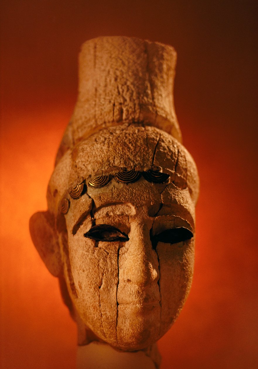 Questo ritratto scultoreo ugaritico ma il genere e la classe rimangono sconosciuti. Damasco, Siria. da James L Stanfield