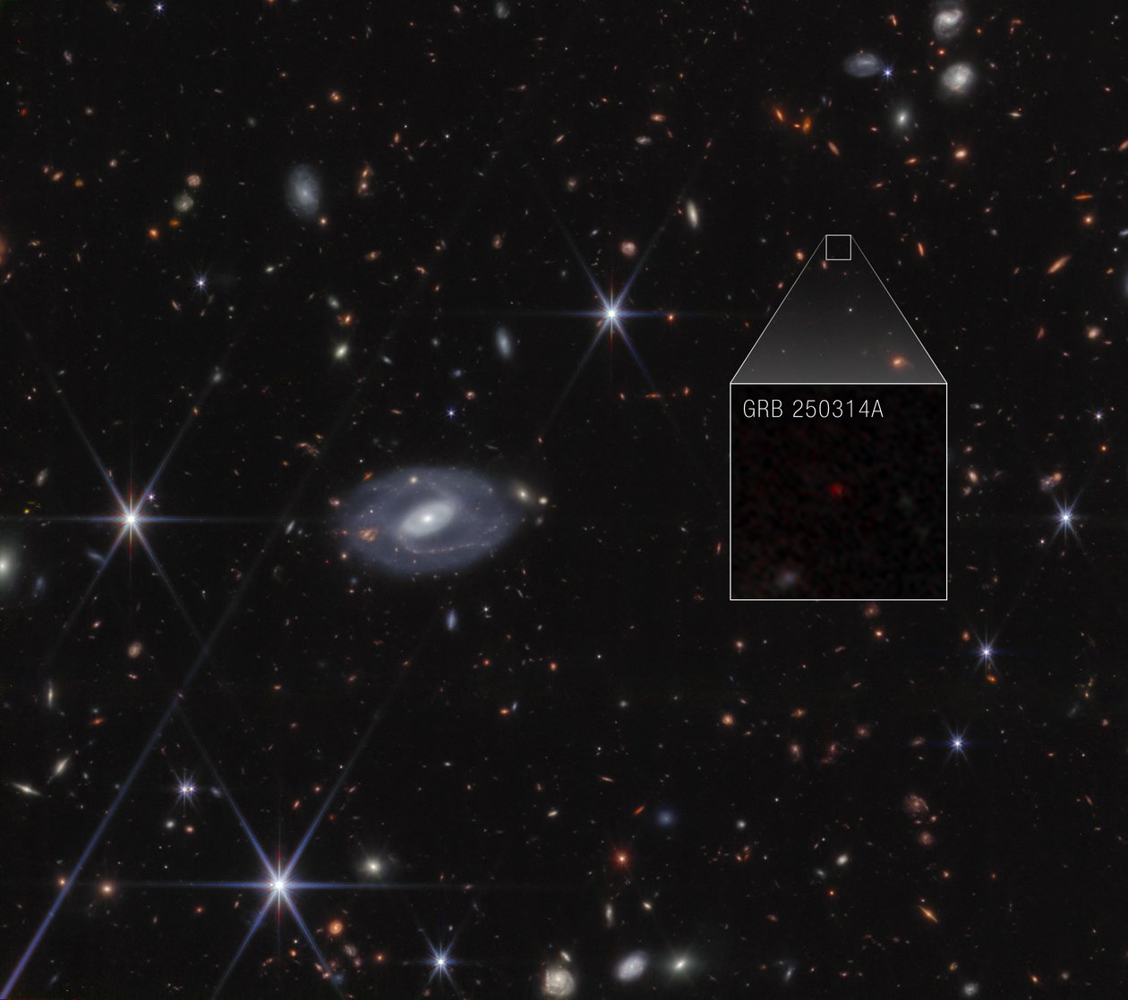 GRB 250314A: ingrandimento (immagine NIRCam) da James Webb Space Telescope (NASA)