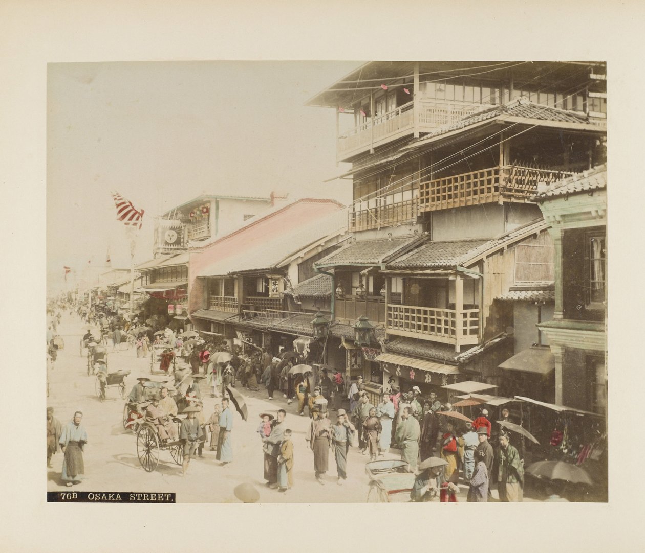 Una strada a Osaka, Giappone (foto colorata a mano) da Japanese Photographer