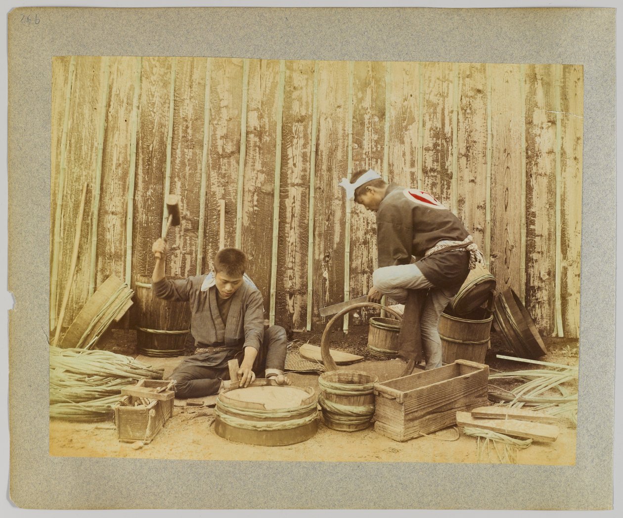 Fabbricazione di barili, Giappone da Japanese Photographer
