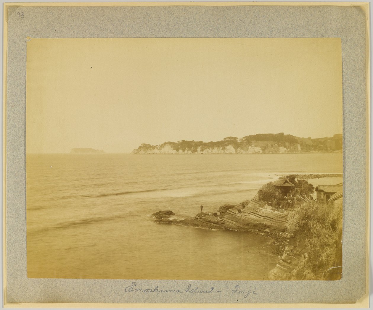 Isola di Enoshima, Fuji, Giappone (foto b/n) da Japanese Photographer