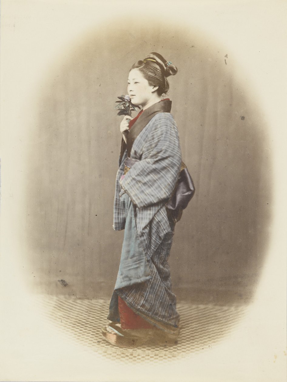 Donna giapponese in abito tradizionale da Japanese Photographer