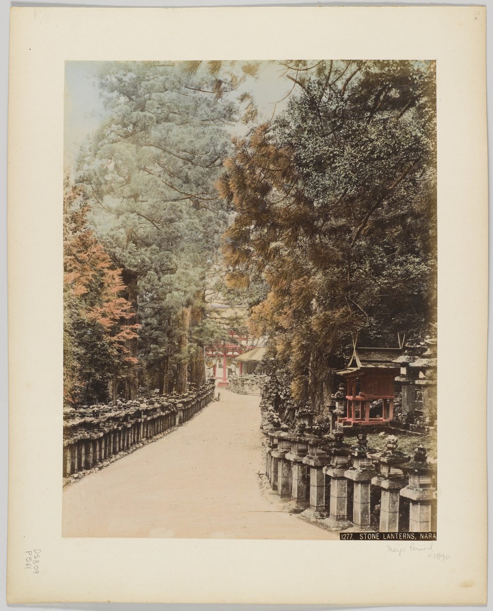 Lanterne di pietra, Nara, Giappone, c.1890 da Japanese Photographer