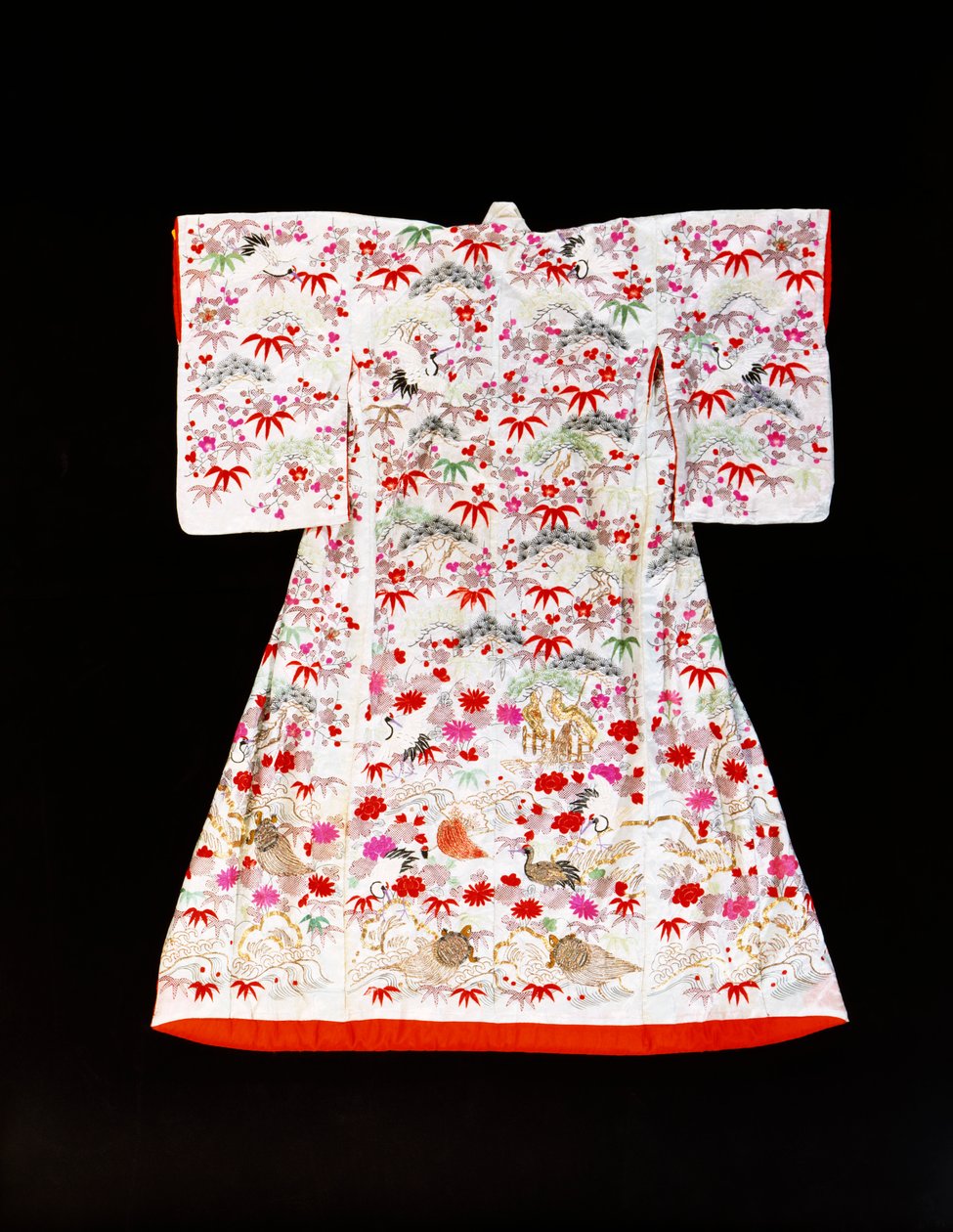Un furisode di damasco di seta bianca con foglie di bambù e fiori di pruno da Japanese School